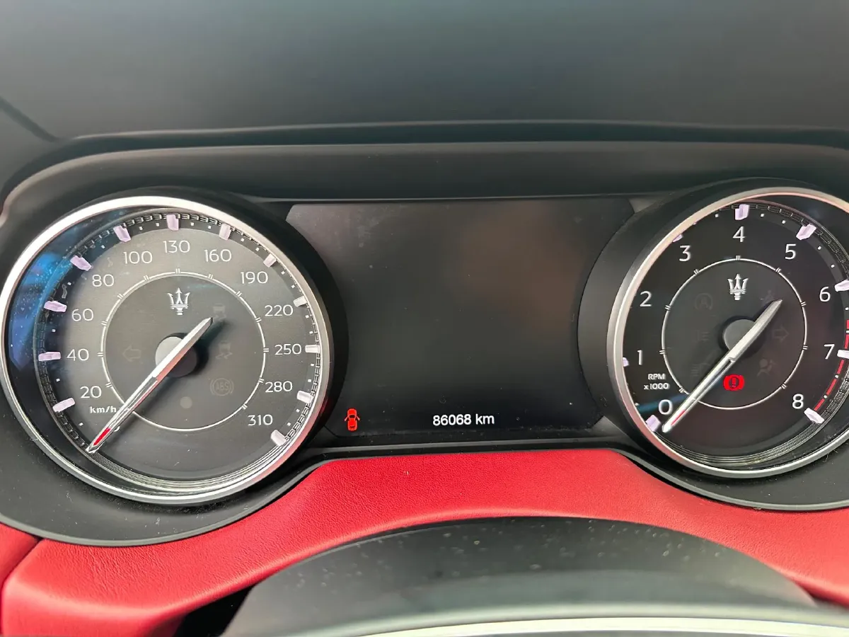 2021 Maserati Levante 3.0T 350HP V6 8AT,autocango,china used car exporter,china ev exporter,chinese used car exporter,chinese used ev exporter