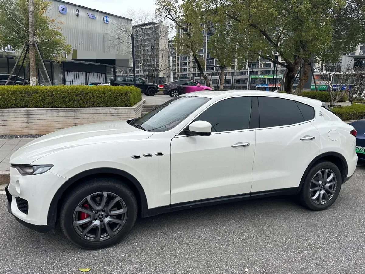 2021 Maserati Levante 3.0T 350HP V6 8AT,autocango,china used car exporter,china ev exporter,chinese used car exporter,chinese used ev exporter