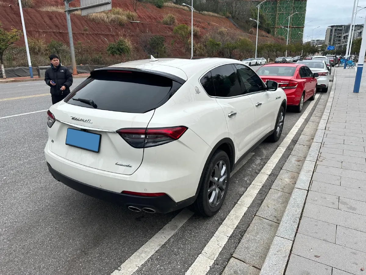 2021 Maserati Levante 3.0T 350HP V6 8AT,autocango,china used car exporter,china ev exporter,chinese used car exporter,chinese used ev exporter