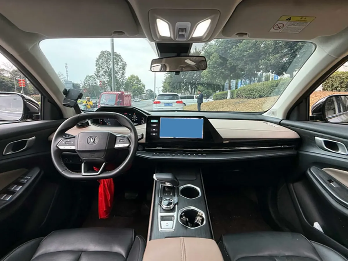 2022 ChangAn UNI-V 1.5T 188HP L4 7DCT,autocango,china used car exporter,china ev exporter,chinese used car exporter,chinese used ev exporter