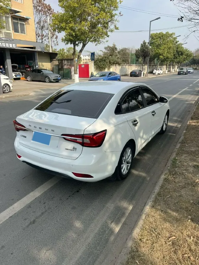 2021 Roewe i5 1.5L 120HP L4 CVT,autocango,china used car exporter,china ev exporter,chinese used car exporter,chinese used ev exporter