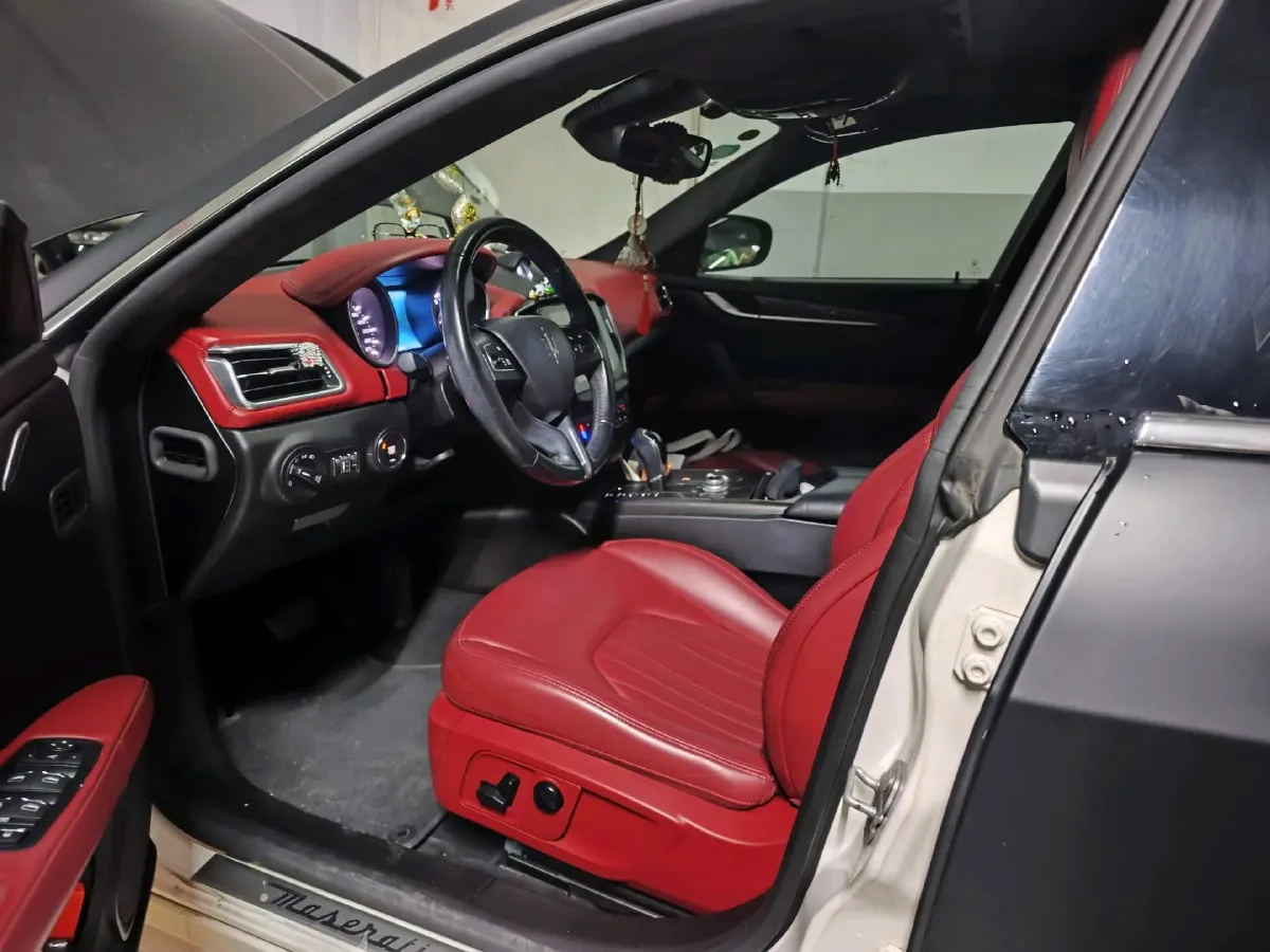 2018 Maserati Ghibli 3.0T 350HP V6 8AT,autocango,china used car exporter,china ev exporter,chinese used car exporter,chinese used ev exporter