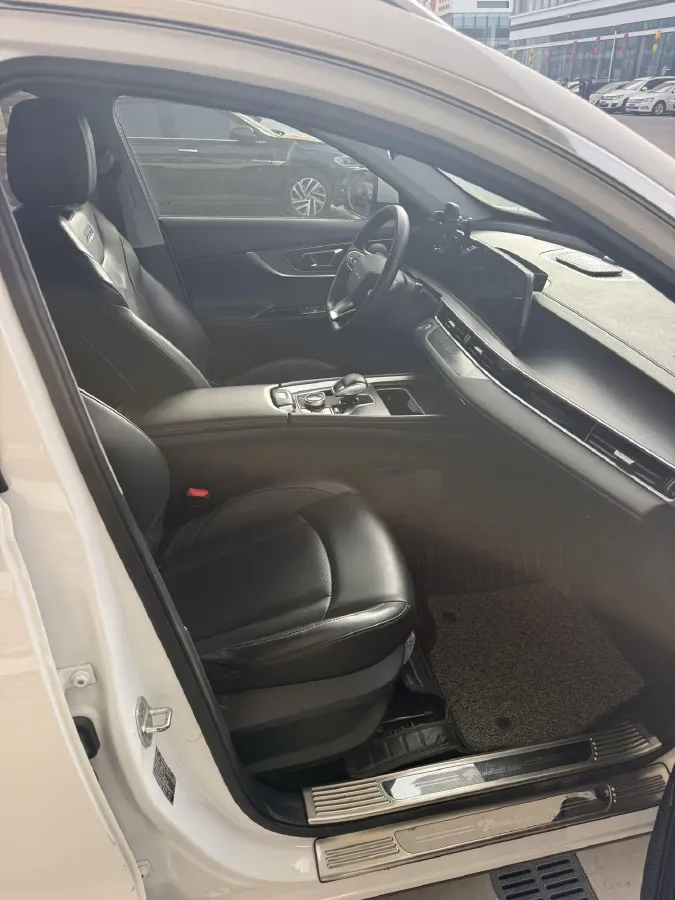 2022 Chery Tiggo 8 PRO 1.6T 197HP L4 7DCT,autocango,china used car exporter,china ev exporter,chinese used car exporter,chinese used ev exporter