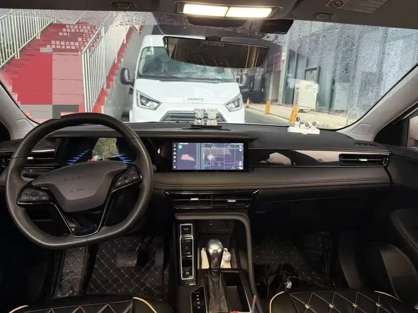 2023 Roewe i5 1.5L 129HP L4 CVT,autocango,china used car exporter,china ev exporter,chinese used car exporter,chinese used ev exporter