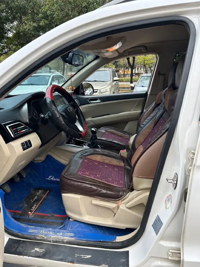 2017 Zotye Damy X5 1.6L 116HP L4 5MT,autocango,china used car exporter,china ev exporter,chinese used car exporter,chinese used ev exporter