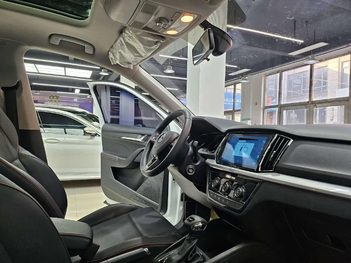 2023 Skoda Kamiq 1.5L 109HP L4 6AT,autocango,china used car exporter,china ev exporter,chinese used car exporter,chinese used ev exporter