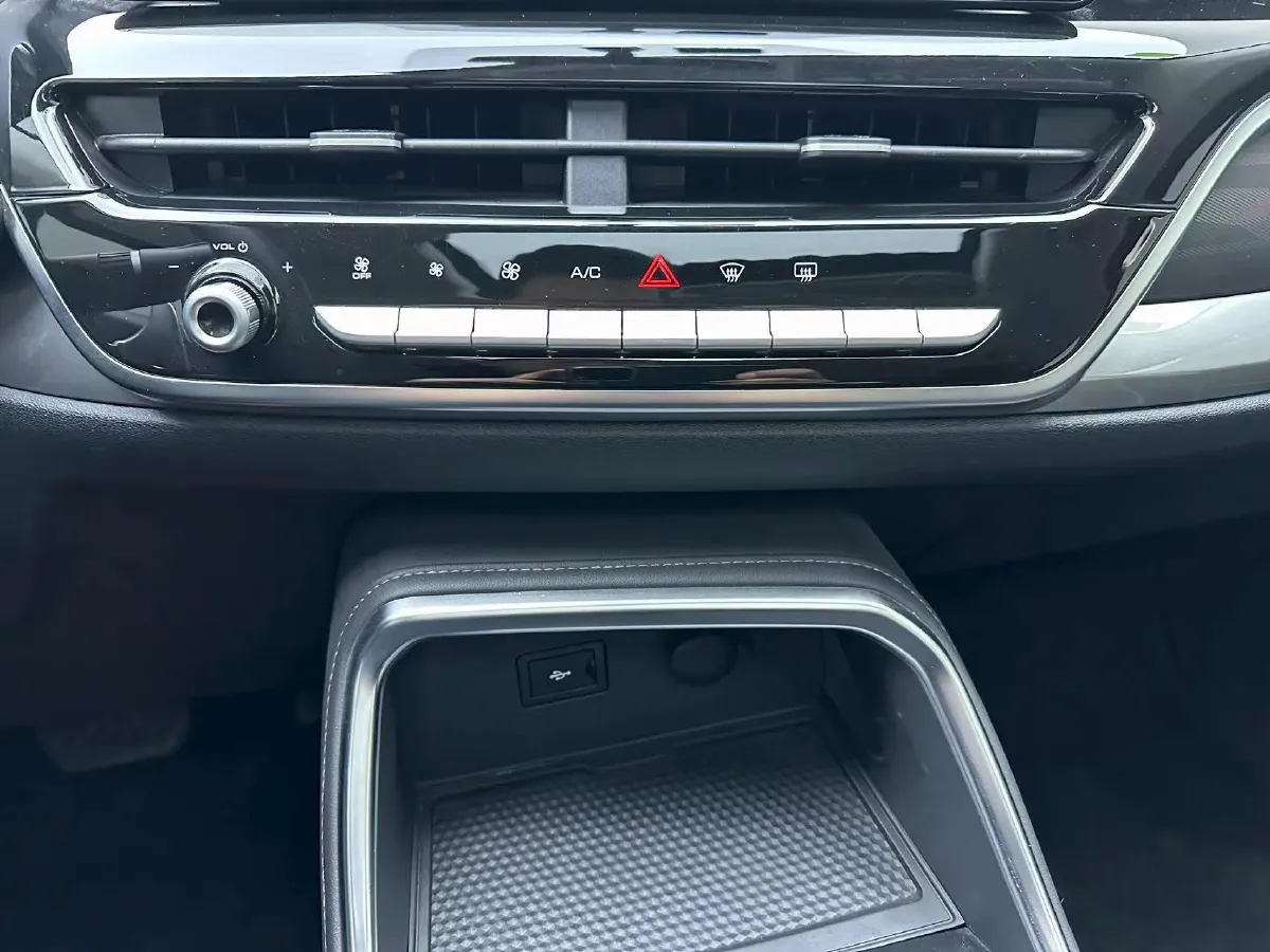 2021 Haval H6 1.5T 150HP L4 7DCT,autocango,china used car exporter,china ev exporter,chinese used car exporter,chinese used ev exporter