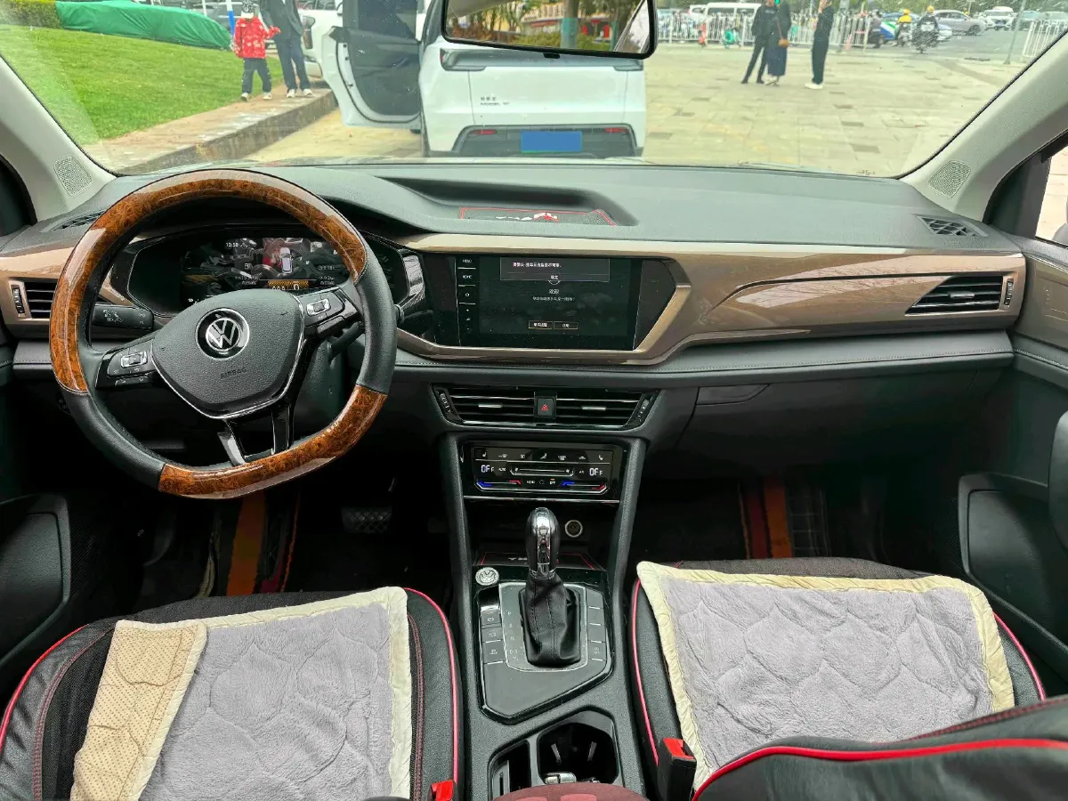 2022 Volkswagen Tharu 1.4T 150HP L4 7DCT,autocango,china used car exporter,china ev exporter,chinese used car exporter,chinese used ev exporter