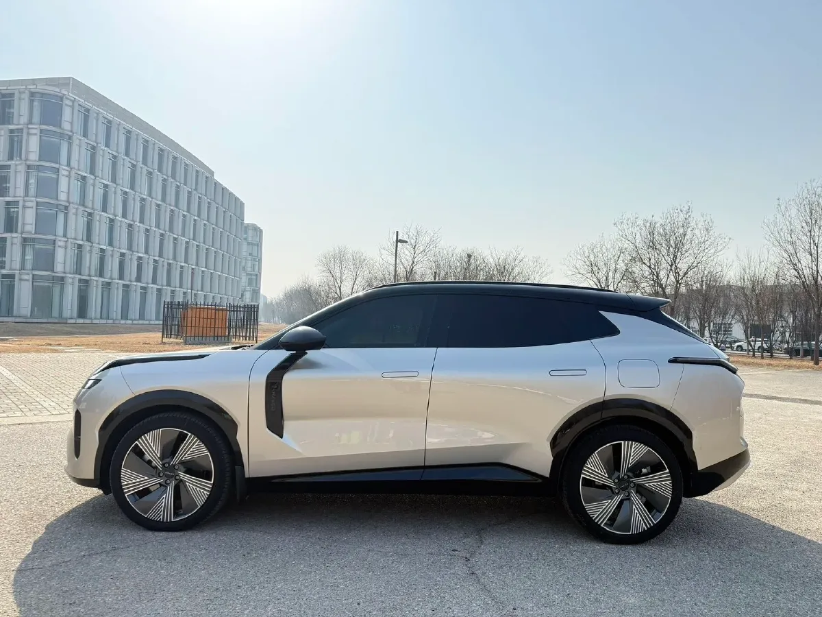2023 LYNK&CO 08 EM-P 1.5T 163HP L4 3DHT PHEV 39.8KWH,autocango,china used car exporter,china ev exporter,chinese used car exporter,chinese used ev exporter