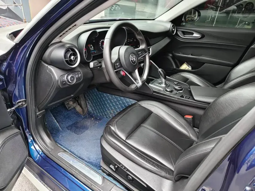 2017 Toyota Highlander 2.0T 220HP L4 6AT,autocango,china used car exporter,china ev exporter,chinese used car exporter,chinese used ev exporter