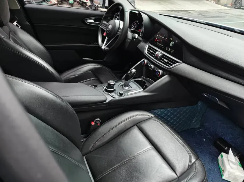 2017 Toyota Highlander 2.0T 220HP L4 6AT,autocango,china used car exporter,china ev exporter,chinese used car exporter,chinese used ev exporter