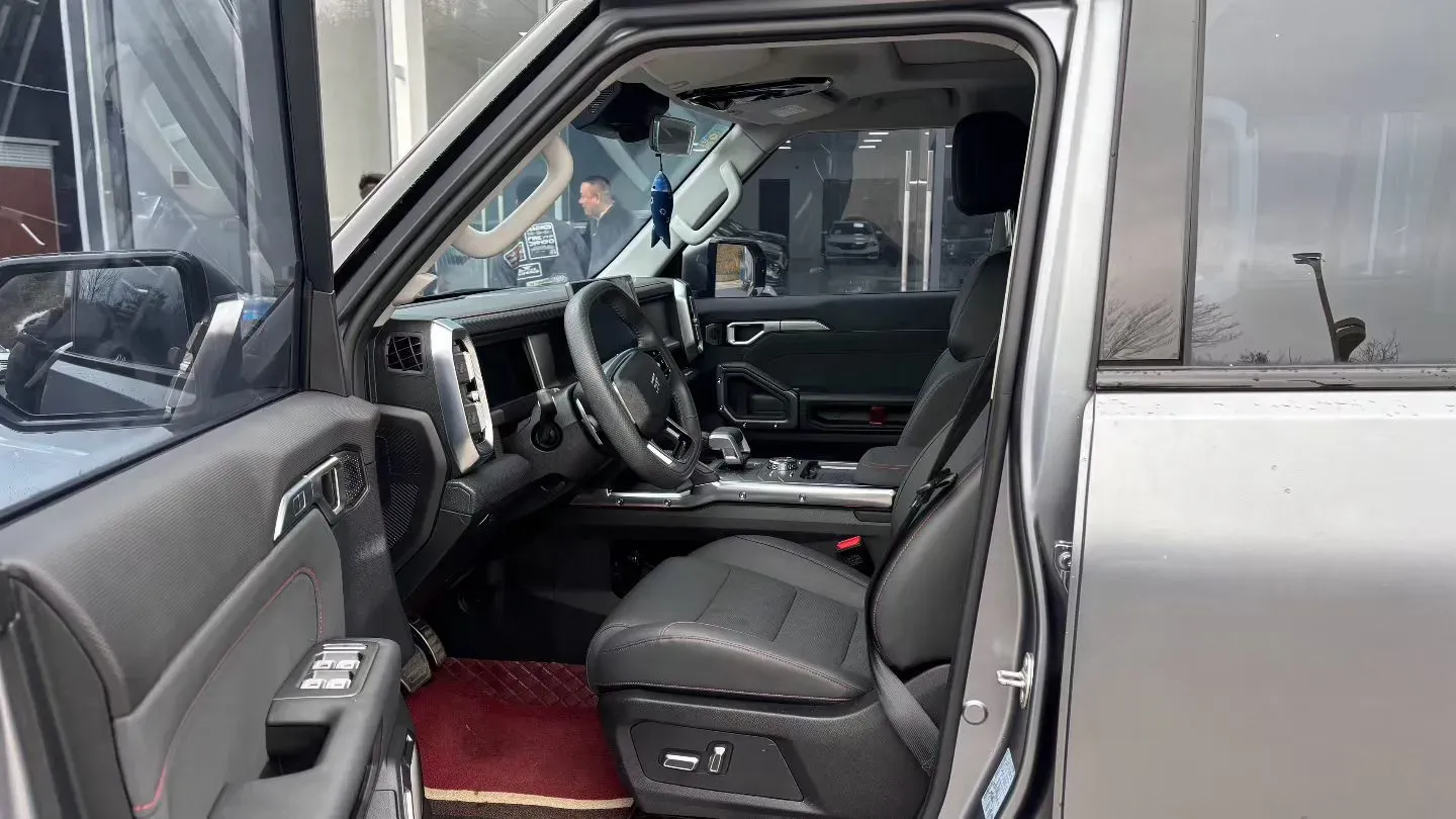 2023 Jetour Traveller 2.0T 254HP L4 7DCT,autocango,china used car exporter,china ev exporter,chinese used car exporter,chinese used ev exporter