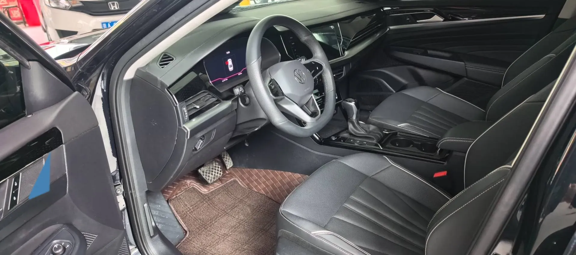 2023 Volkswagen Passat 2.0T 186HP L4 7DCT,autocango,china used car exporter,china ev exporter,chinese used car exporter,chinese used ev exporter