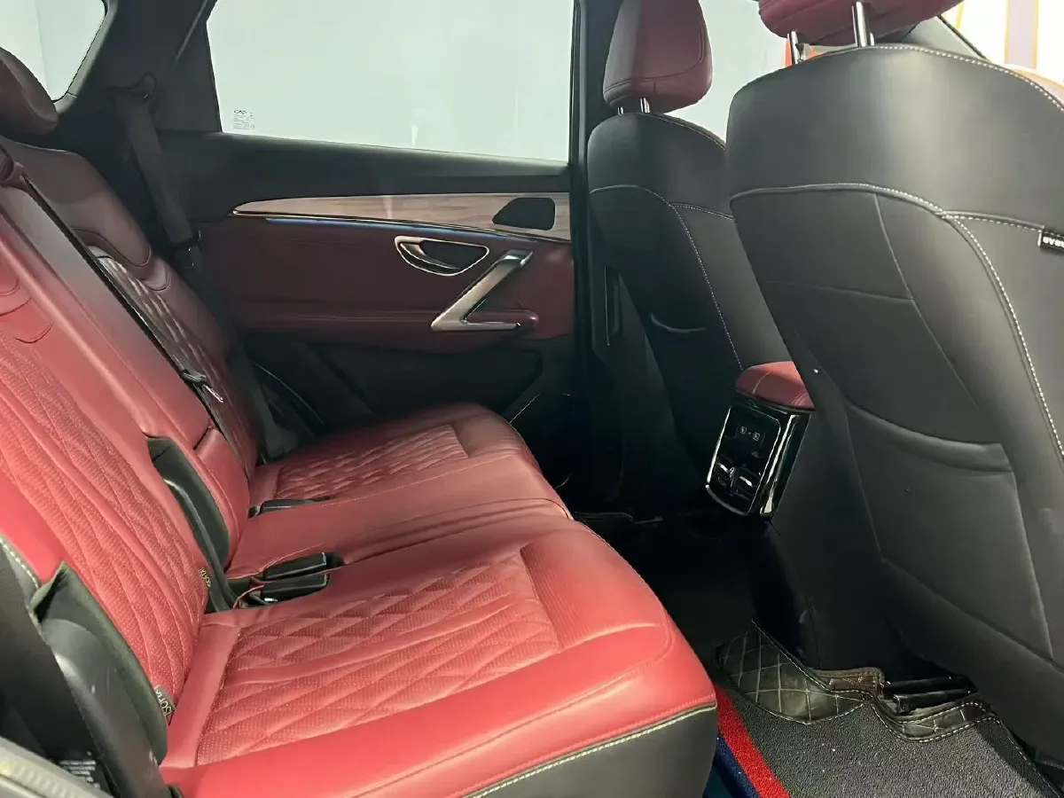 2023 Jetour X70 Plus 1.6T 197HP L4 7DCT,autocango,china used car exporter,china ev exporter,chinese used car exporter,chinese used ev exporter