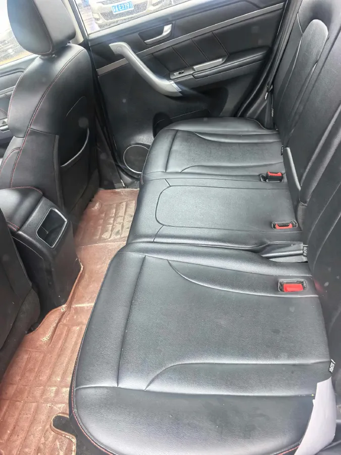 2017 Haval M6 1.5T 150HP L4 6AT,autocango,china used car exporter,china ev exporter,chinese used car exporter,chinese used ev exporter