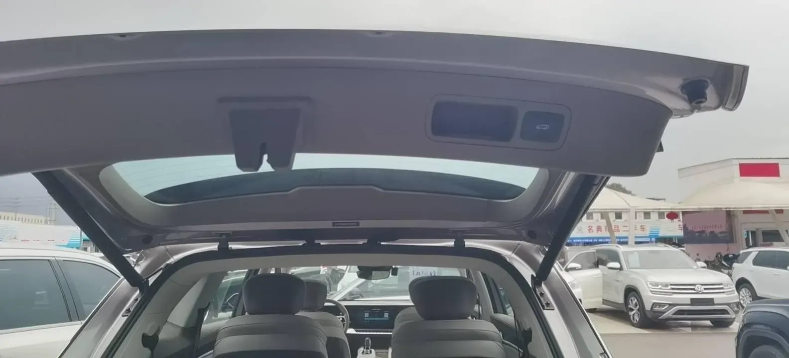 2023 Roewe RX9 2.0T 242HP L4 9AT,autocango,china used car exporter,china ev exporter,chinese used car exporter,chinese used ev exporter