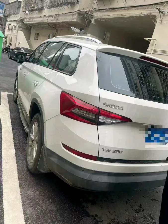 2018 Skoda Kodiak 2.0T 186HP L4 7DCT,autocango,china used car exporter,china ev exporter,chinese used car exporter,chinese used ev exporter