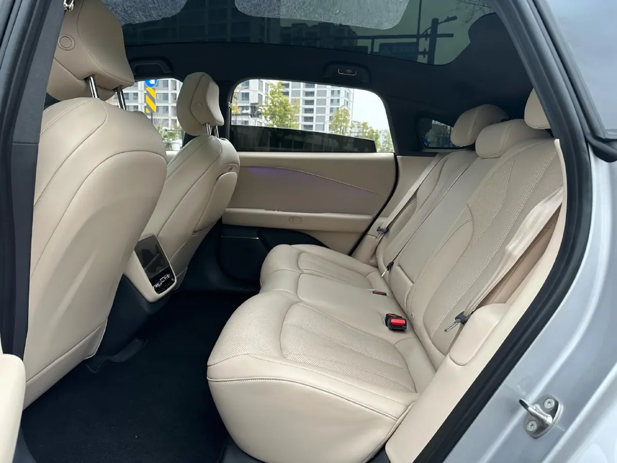 2024 Xpeng P7+ BEV 60.7KWH,autocango,china used car exporter,china ev exporter,chinese used car exporter,chinese used ev exporter