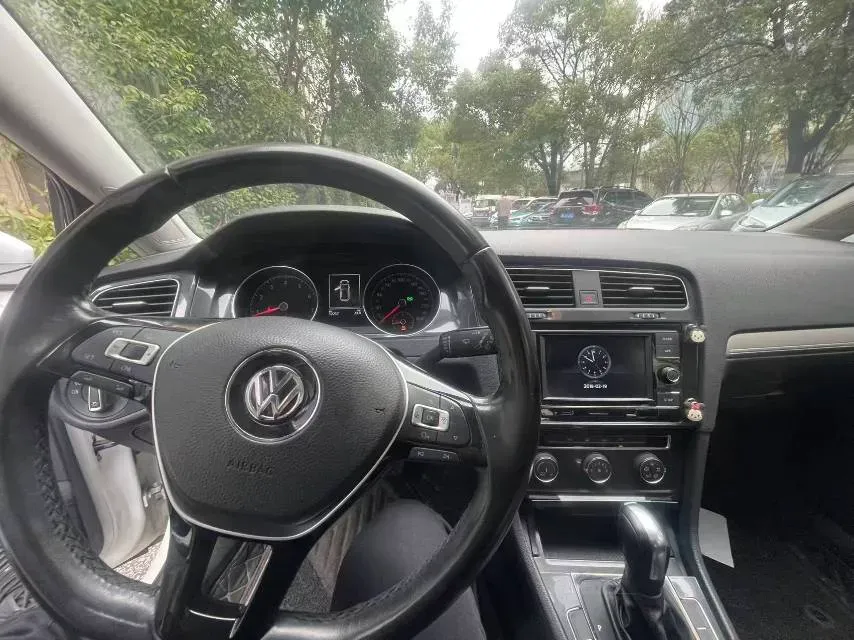 2018 Volkswagen Golf 1.6L 110HP L4 6AT,autocango,china used car exporter,china ev exporter,chinese used car exporter,chinese used ev exporter