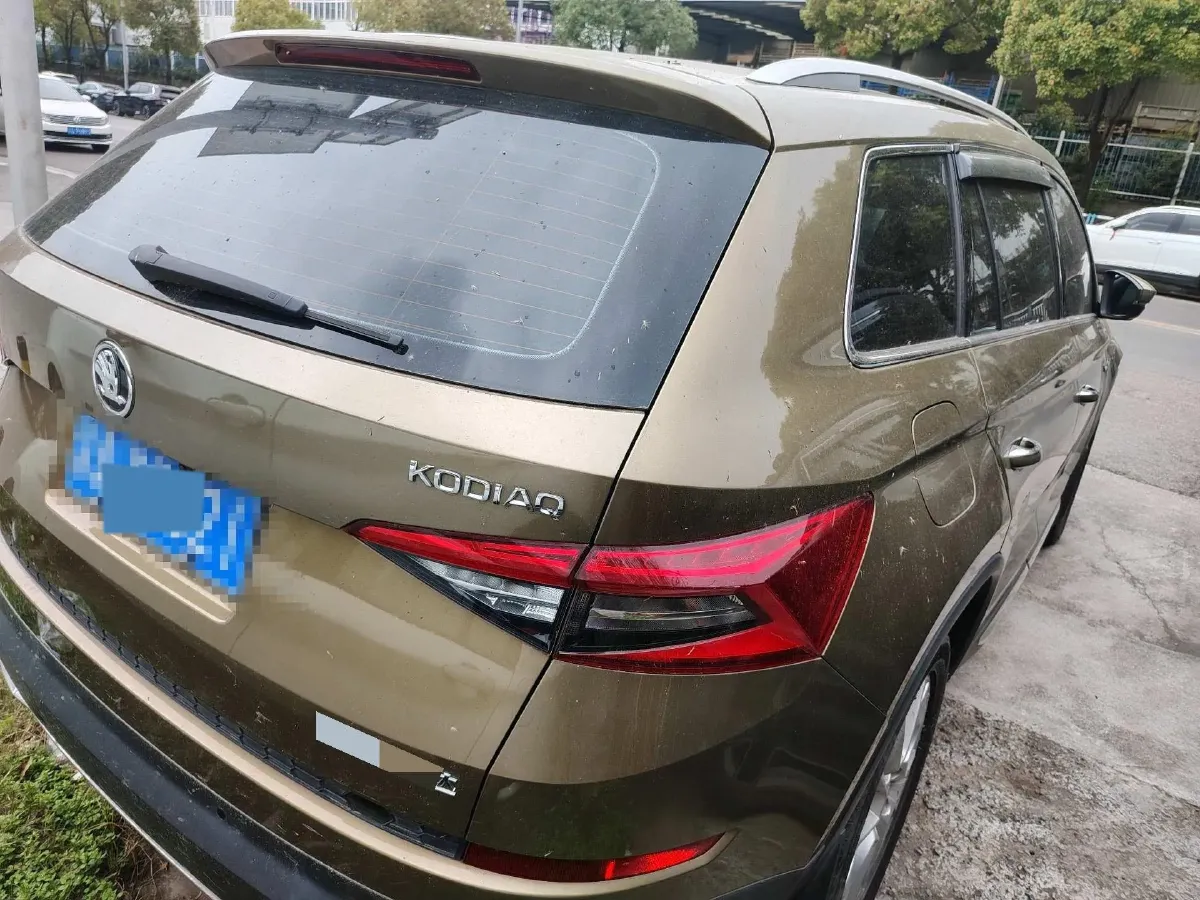 2018 Skoda Kodiak 2.0T 186HP L4 7DCT,autocango,china used car exporter,china ev exporter,chinese used car exporter,chinese used ev exporter