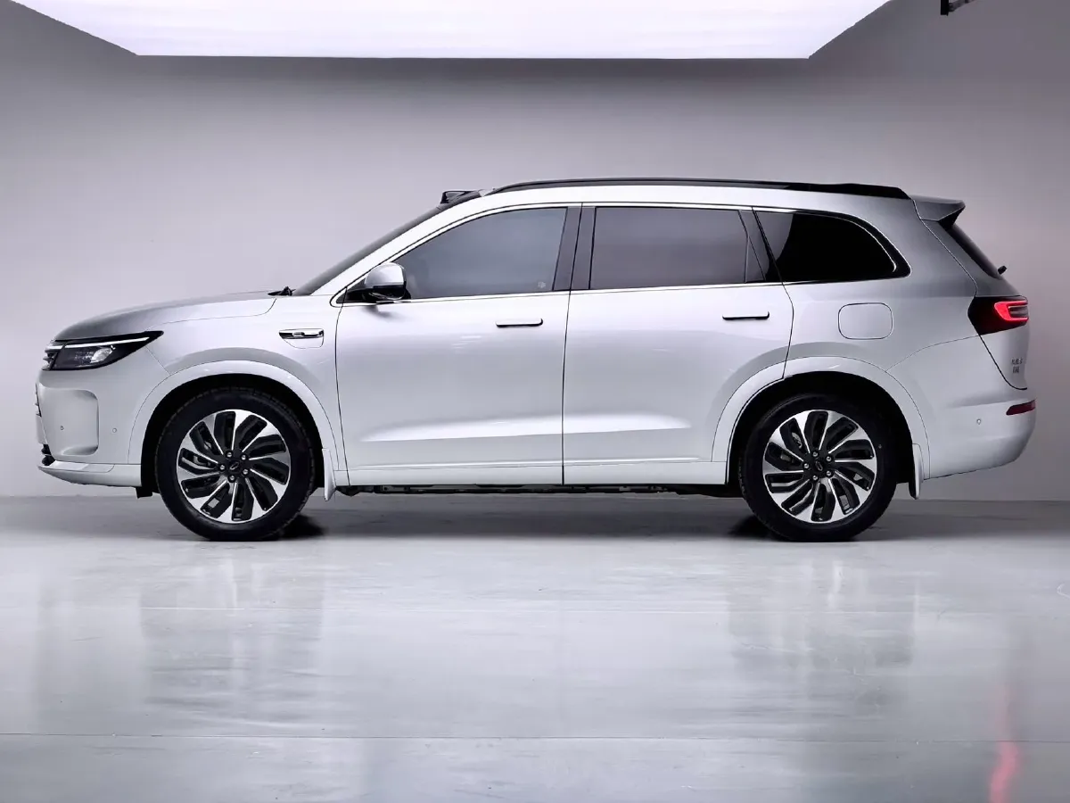 2024 AITO AITO M7 1.5T 152HP L4 REEV 40KWH,autocango,china used car exporter,china ev exporter,chinese used car exporter,chinese used ev exporter