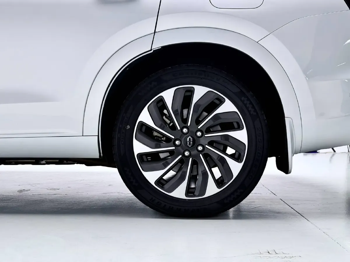 2024 AITO AITO M7 1.5T 152HP L4 REEV 40KWH,autocango,china used car exporter,china ev exporter,chinese used car exporter,chinese used ev exporter