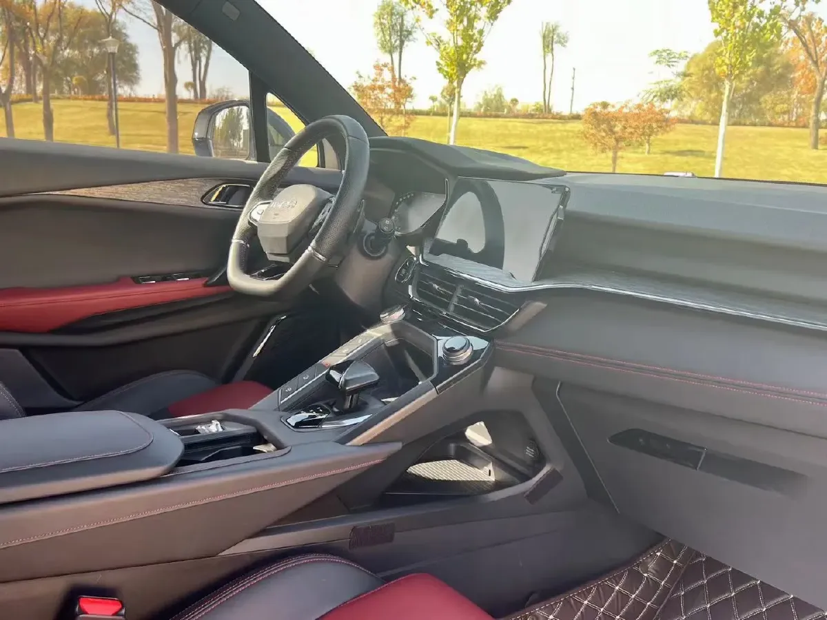 2023 LYNK&CO 06 1.5T 181HP L4 7DCT,autocango,china used car exporter,china ev exporter,chinese used car exporter,chinese used ev exporter