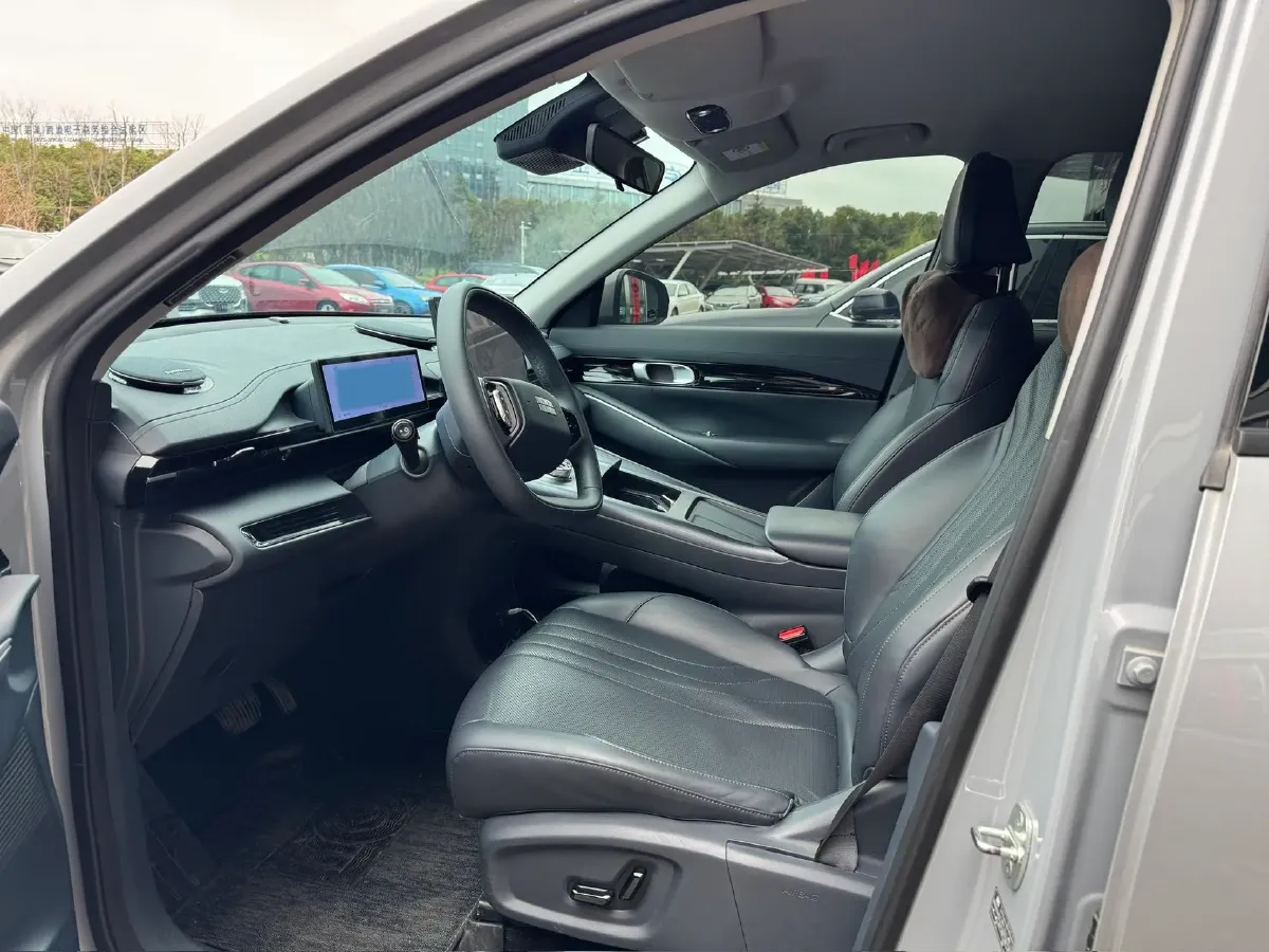 2024 YuanChen Super Van BEV 51KWH,autocango,china used car exporter,china ev exporter,chinese used car exporter,chinese used ev exporter