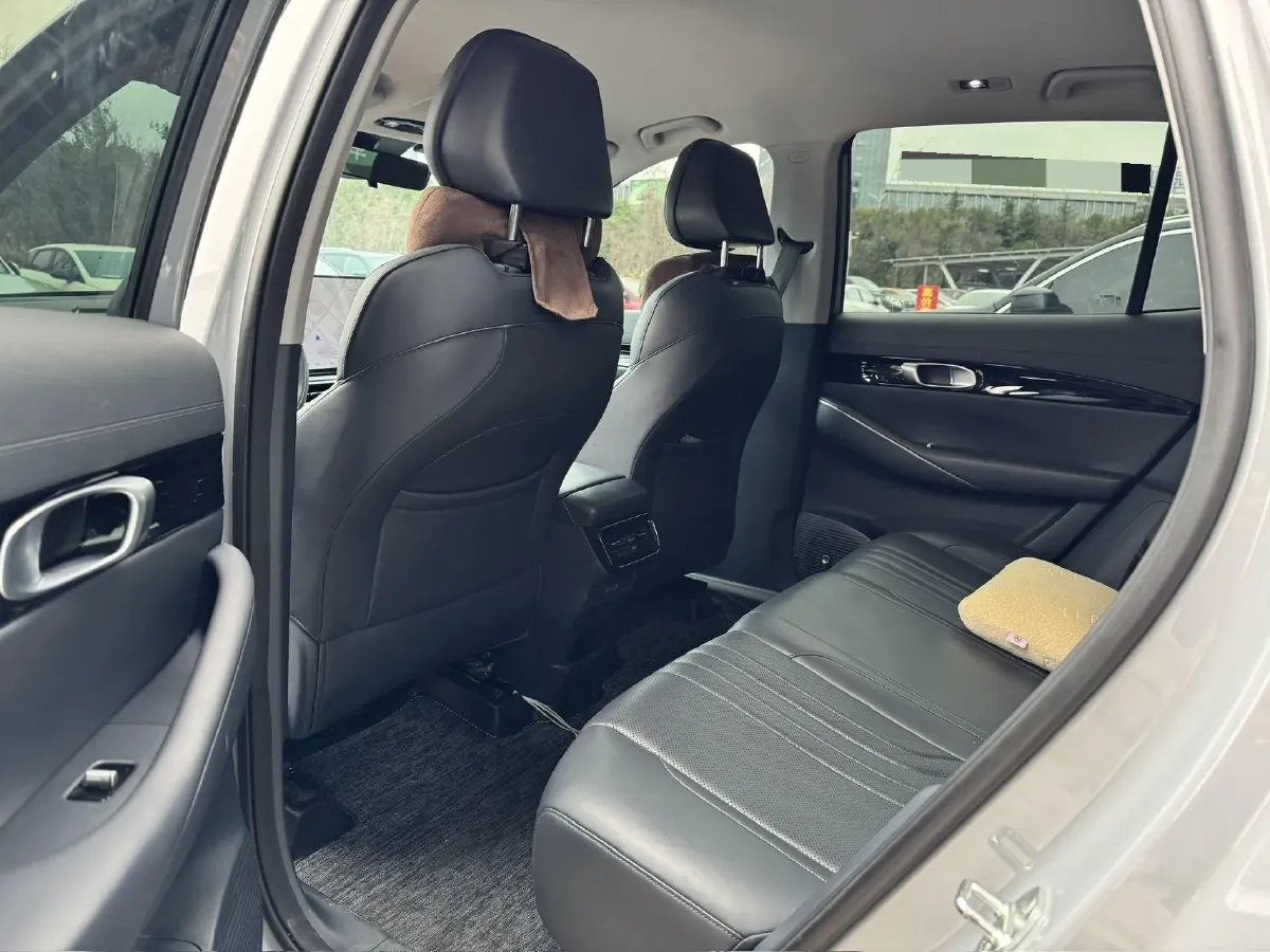 2024 YuanChen Super Van BEV 51KWH,autocango,china used car exporter,china ev exporter,chinese used car exporter,chinese used ev exporter