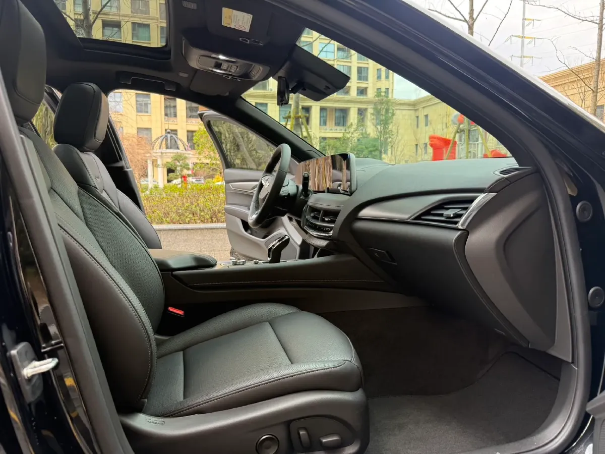 2024 Cadillac CT5 2.0T 237HP L4 10AT,autocango,china used car exporter,china ev exporter,chinese used car exporter,chinese used ev exporter