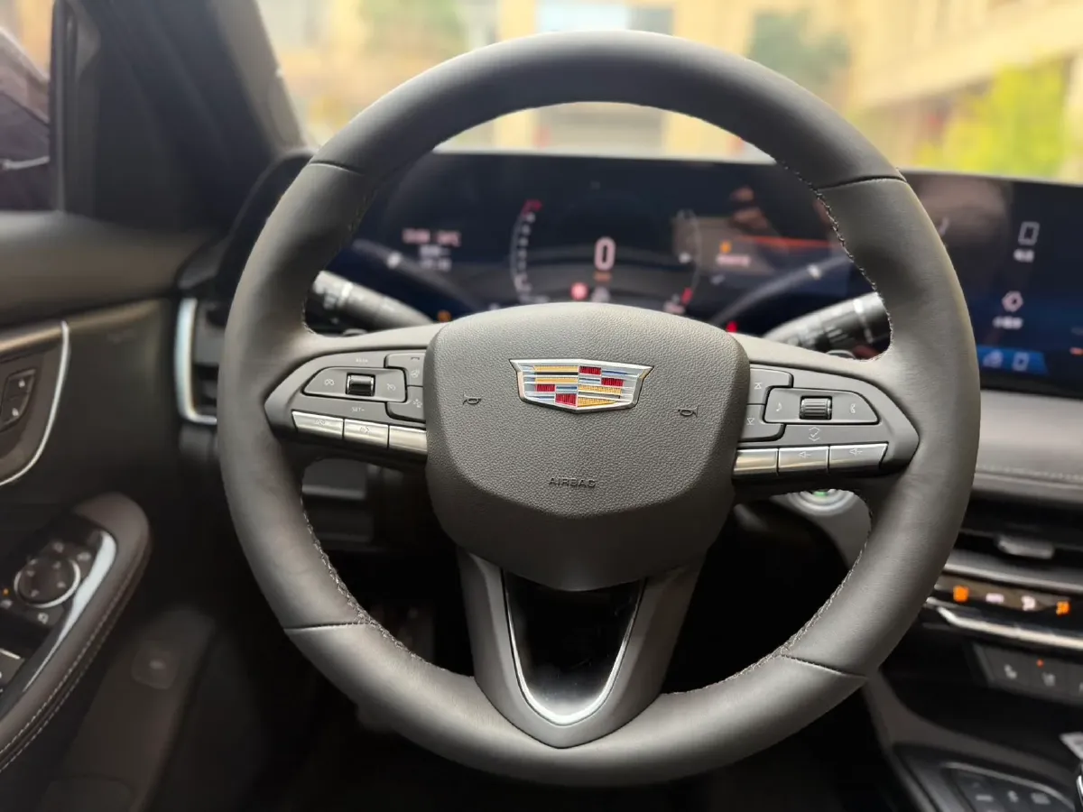2024 Cadillac CT5 2.0T 237HP L4 10AT,autocango,china used car exporter,china ev exporter,chinese used car exporter,chinese used ev exporter