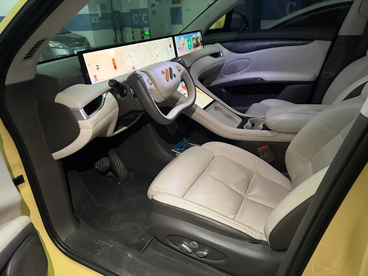 2023 IM LS6 BEV 71KWH,autocango,china used car exporter,china ev exporter,chinese used car exporter,chinese used ev exporter