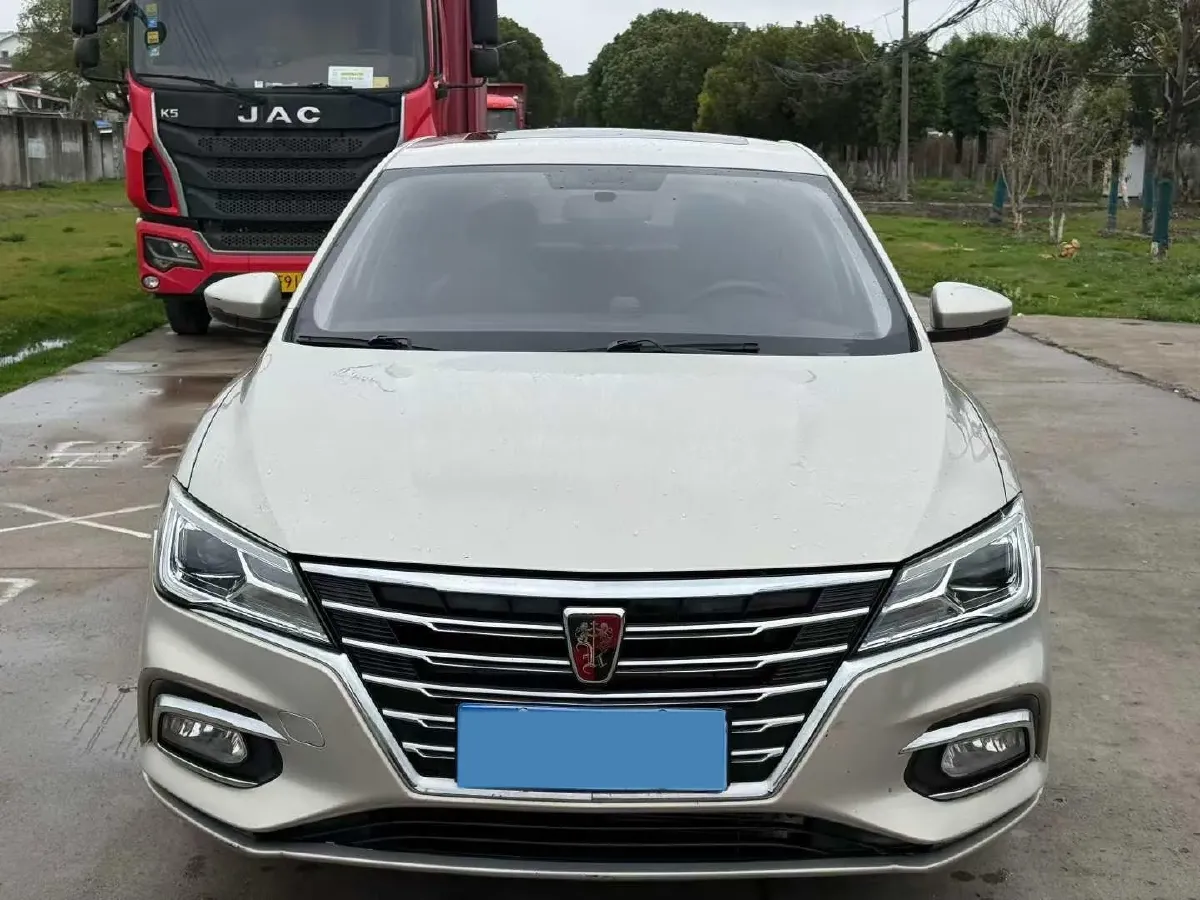 2020 Roewe i5 1.5L 120HP L4 CVT,autocango,china used car exporter,china ev exporter,chinese used car exporter,chinese used ev exporter