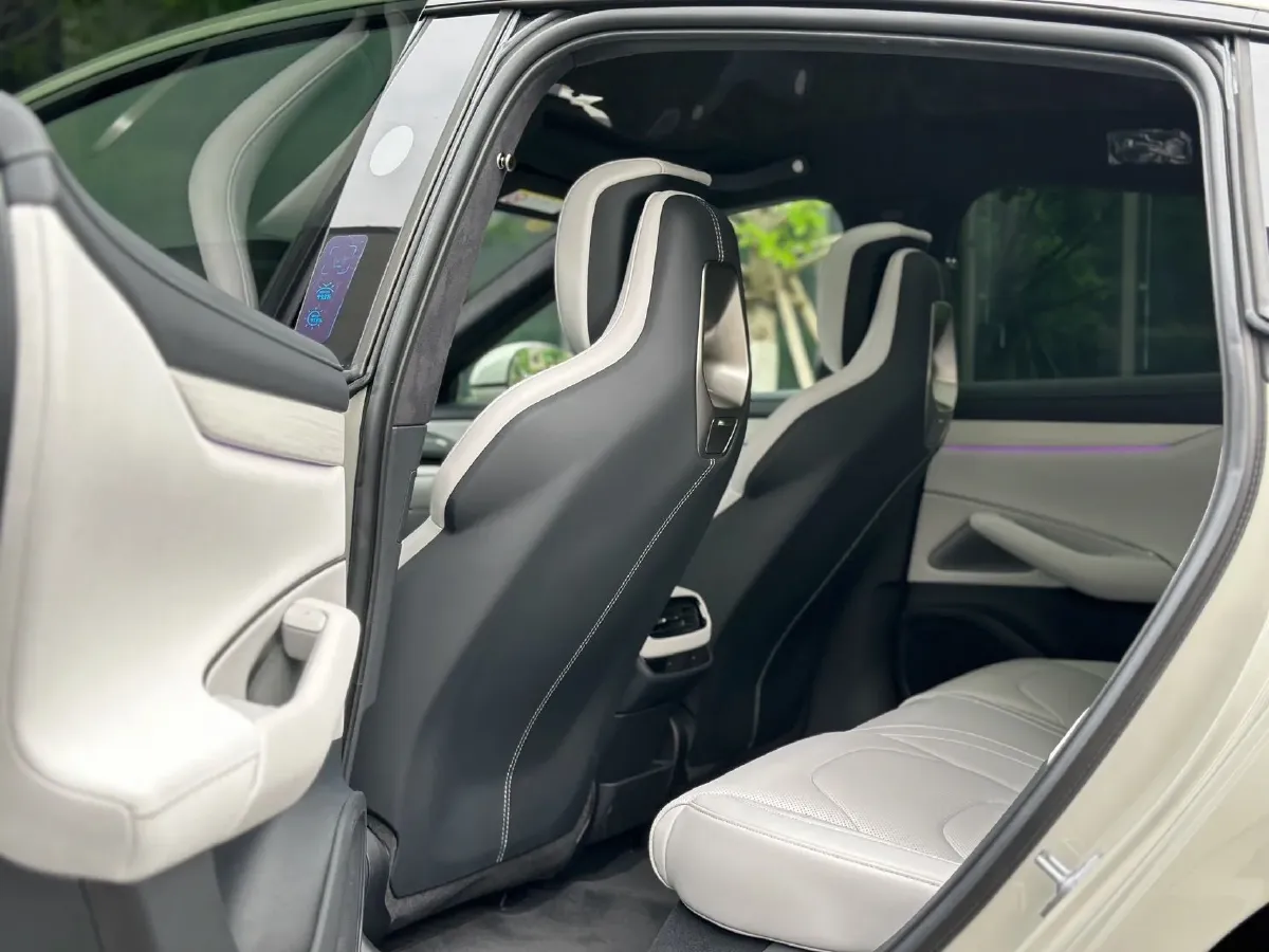 2024 MI SU7 BEV 101KWH,autocango,china used car exporter,china ev exporter,chinese used car exporter,chinese used ev exporter