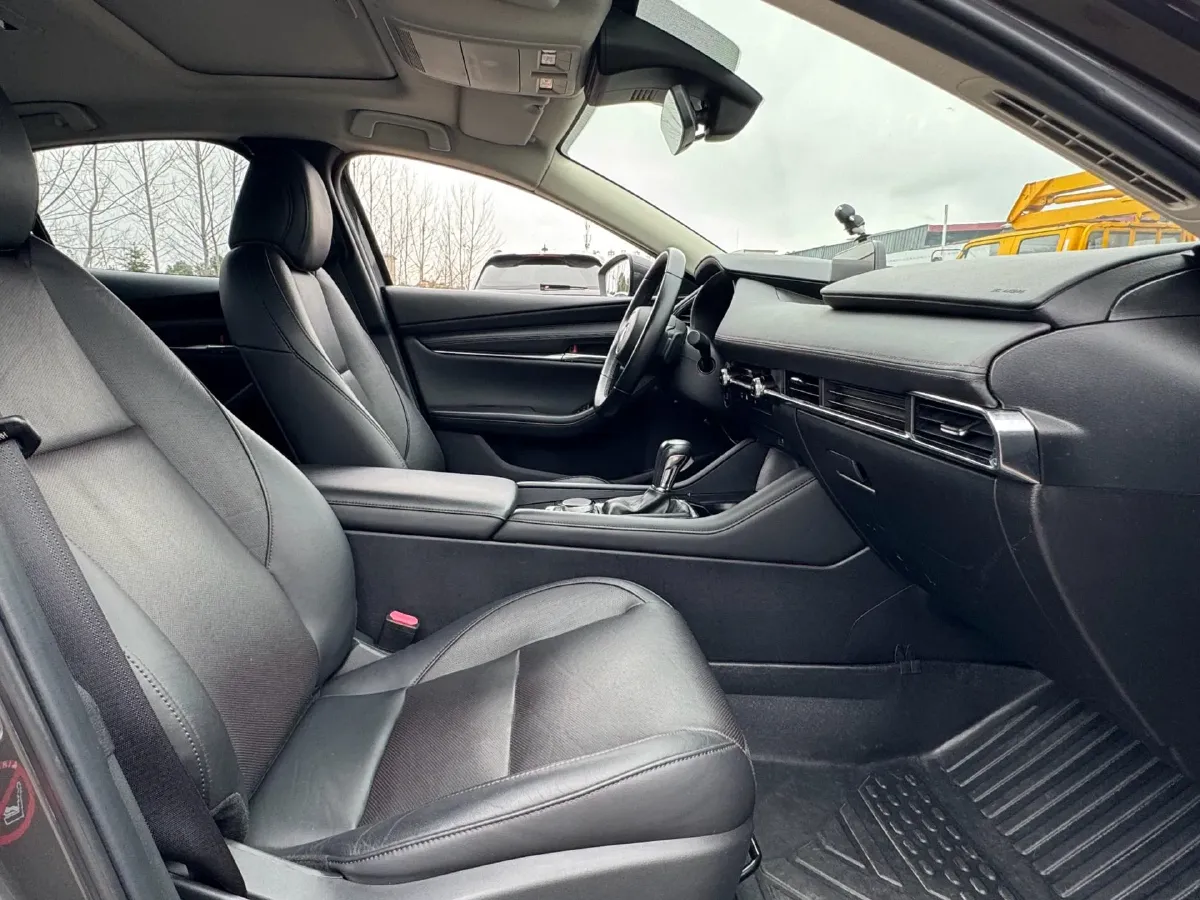 2021 Mazda 3 Axela 2.0L 158HP L4 6AT,autocango,china used car exporter,china ev exporter,chinese used car exporter,chinese used ev exporter