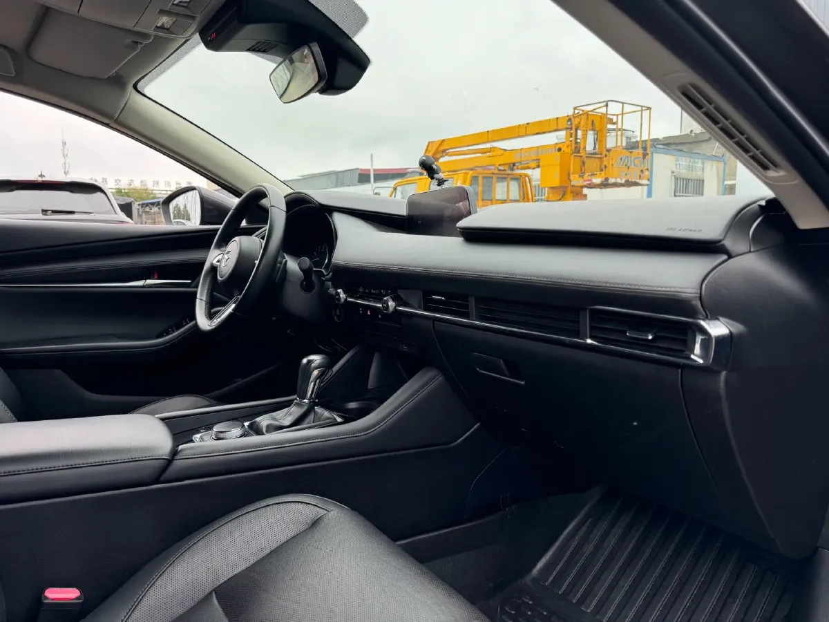 2021 Mazda 3 Axela 2.0L 158HP L4 6AT,autocango,china used car exporter,china ev exporter,chinese used car exporter,chinese used ev exporter