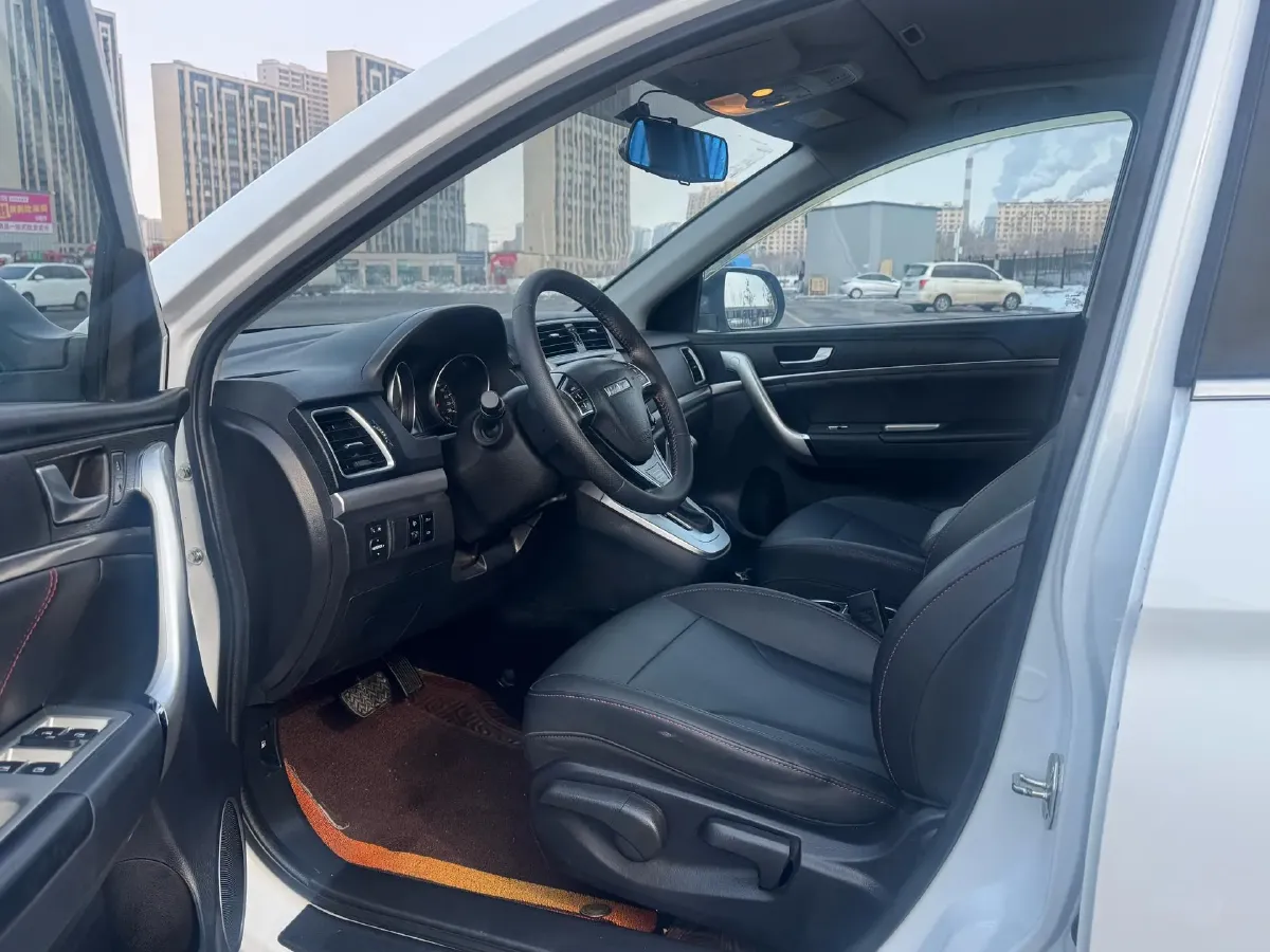 2019 Haval M6 1.5T 150HP L4 7DCT,autocango,china used car exporter,china ev exporter,chinese used car exporter,chinese used ev exporter