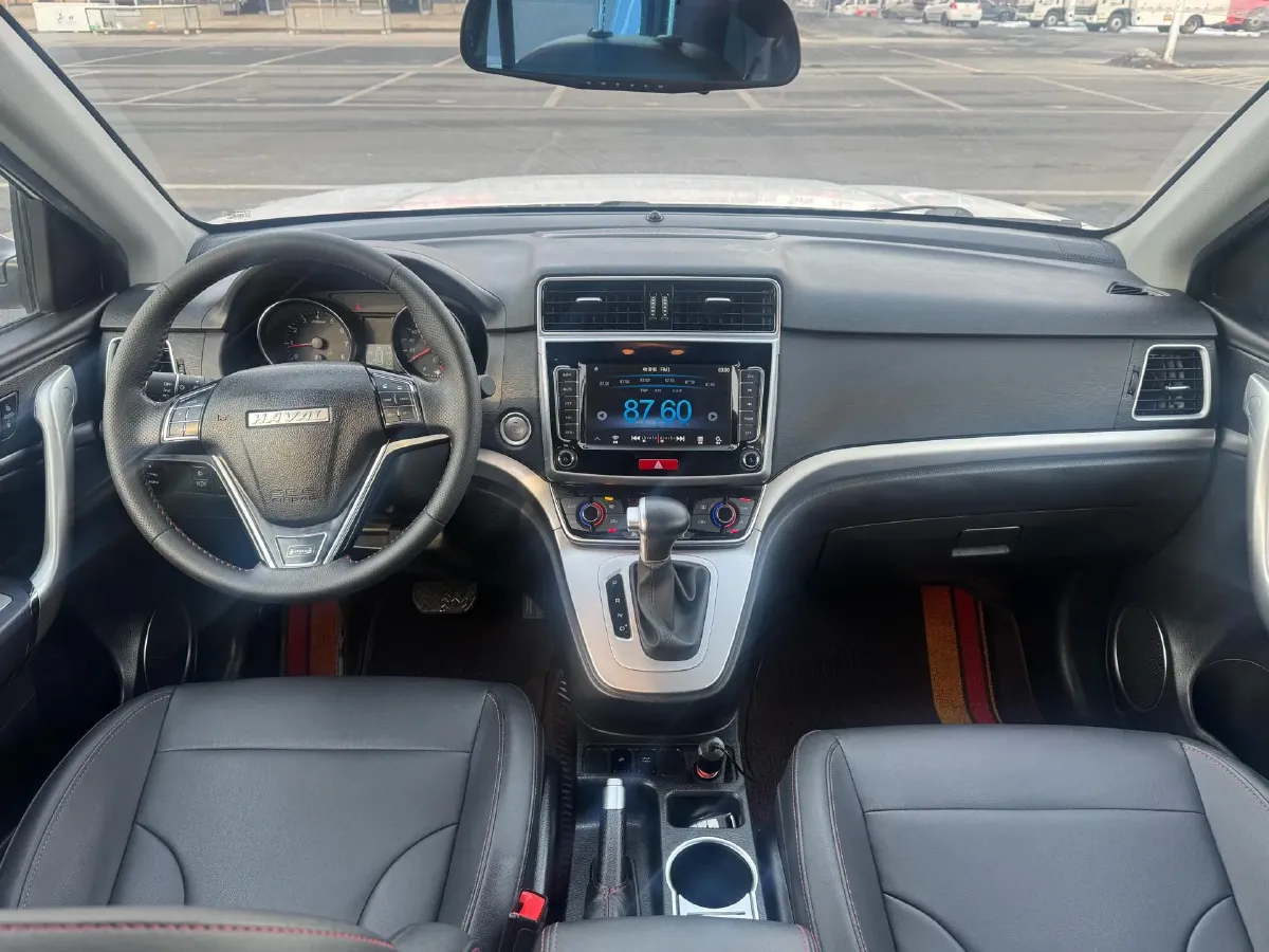 2019 Haval M6 1.5T 150HP L4 7DCT,autocango,china used car exporter,china ev exporter,chinese used car exporter,chinese used ev exporter
