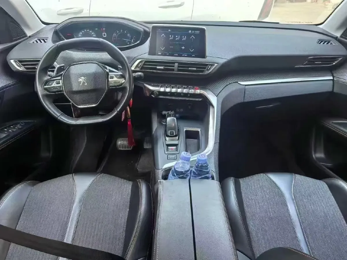 2017 Peugeot 5008 1.6T 167HP L4 6AT,autocango,china used car exporter,china ev exporter,chinese used car exporter,chinese used ev exporter