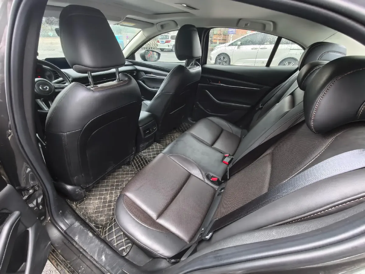 2022 Mazda 3 Axela 2.0L 158HP L4 6AT,autocango,china used car exporter,china ev exporter,chinese used car exporter,chinese used ev exporter