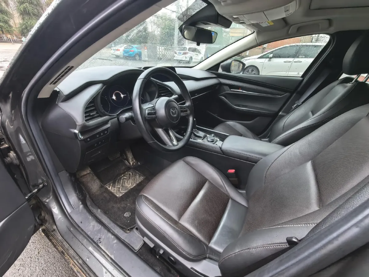 2022 Mazda 3 Axela 2.0L 158HP L4 6AT,autocango,china used car exporter,china ev exporter,chinese used car exporter,chinese used ev exporter