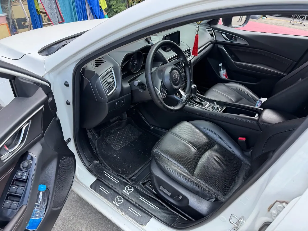 2017 Mazda 3 Axela 2.0L 158HP L4 6AT,autocango,china used car exporter,china ev exporter,chinese used car exporter,chinese used ev exporter