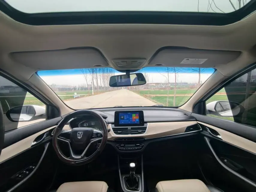 2019 BaoJun 360 1.5L 99HP L4 6MT,autocango,china used car exporter,china ev exporter,chinese used car exporter,chinese used ev exporter