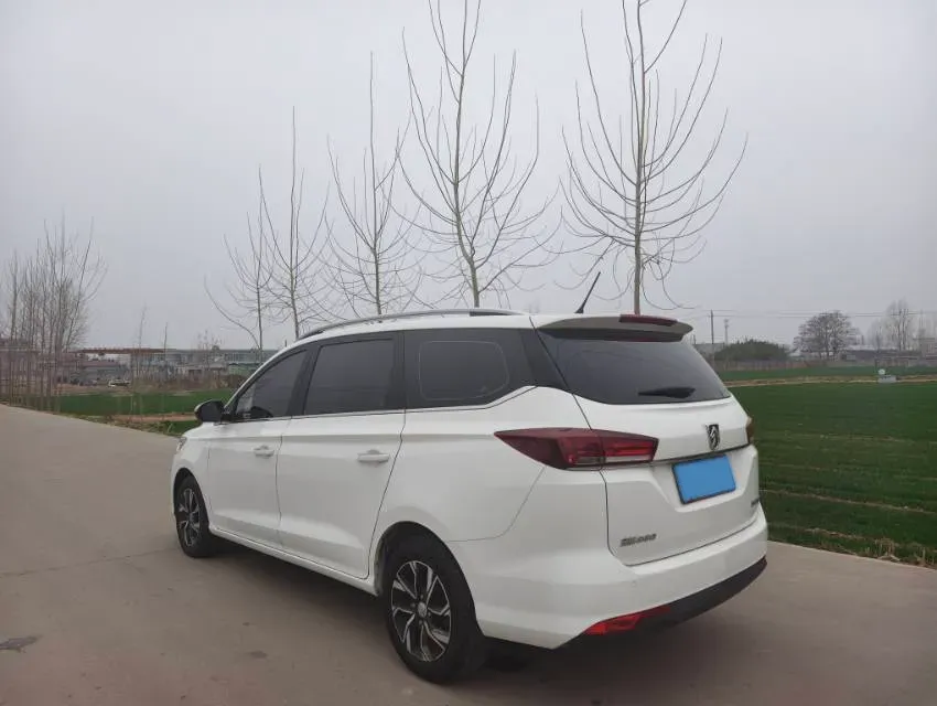 2019 BaoJun 360 1.5L 99HP L4 6MT,autocango,china used car exporter,china ev exporter,chinese used car exporter,chinese used ev exporter