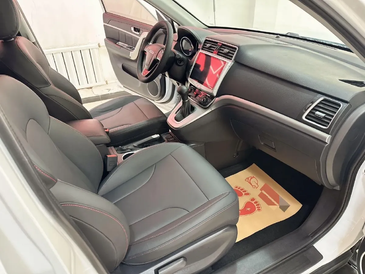 2019 Haval M6 1.5T 150HP L4 7DCT,autocango,china used car exporter,china ev exporter,chinese used car exporter,chinese used ev exporter