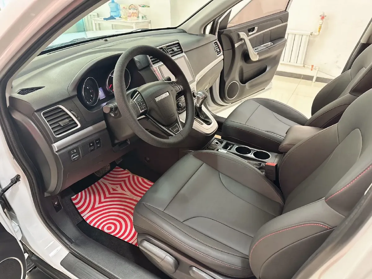 2019 Haval M6 1.5T 150HP L4 7DCT,autocango,china used car exporter,china ev exporter,chinese used car exporter,chinese used ev exporter