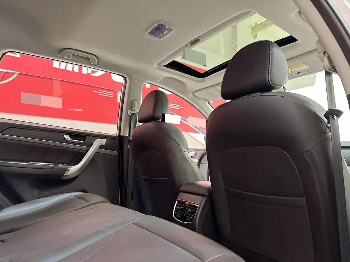 2019 Haval M6 1.5T 150HP L4 7DCT,autocango,china used car exporter,china ev exporter,chinese used car exporter,chinese used ev exporter