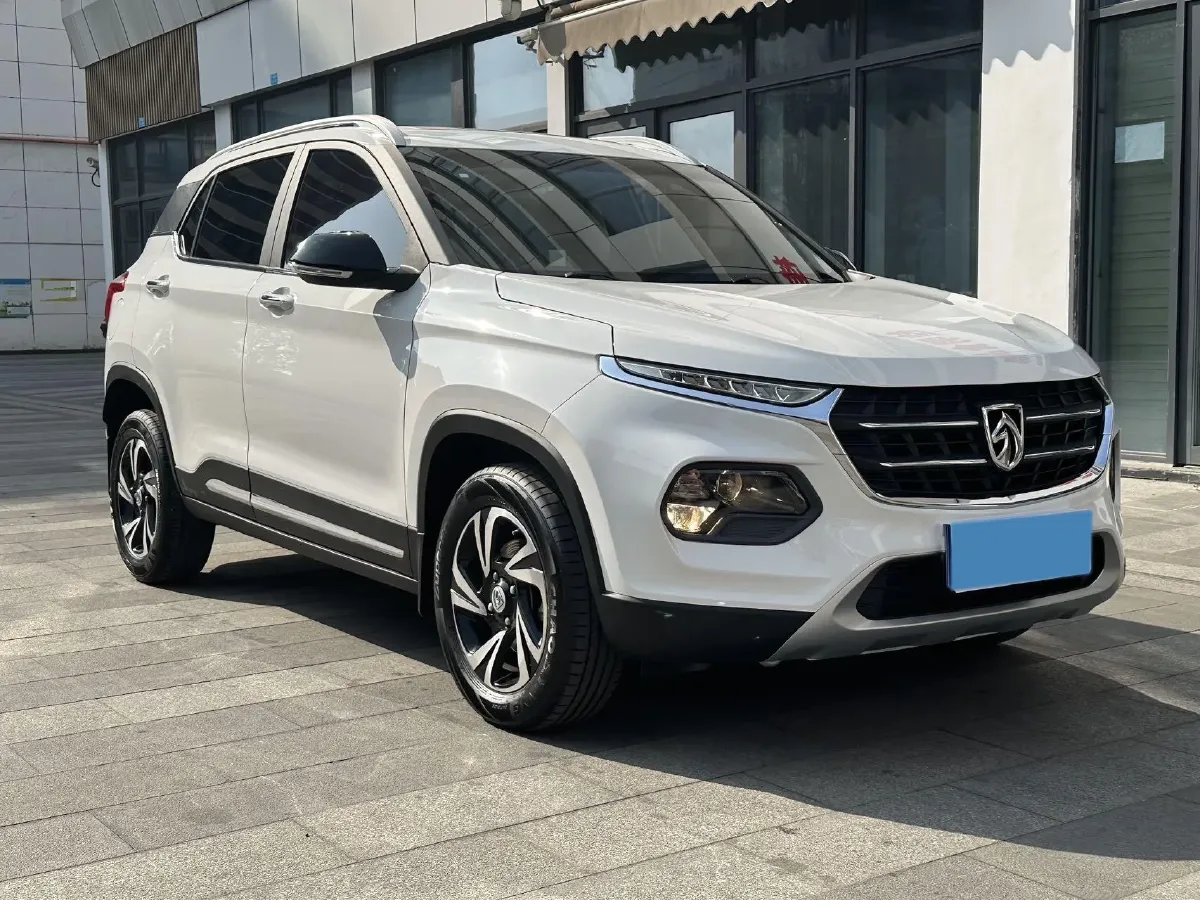 2017 HaiMa S5 Young Edition 1.6L 122HP L4 5MT,autocango,china used car exporter,china ev exporter,chinese used car exporter,chinese used ev exporter