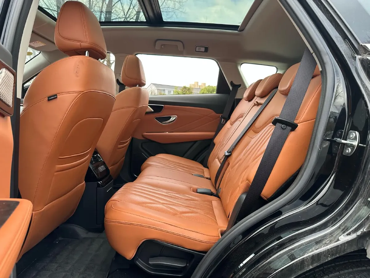 2024 Chery Tiggo8L 2.0T 254HP L4 8AT,autocango,china used car exporter,china ev exporter,chinese used car exporter,chinese used ev exporter