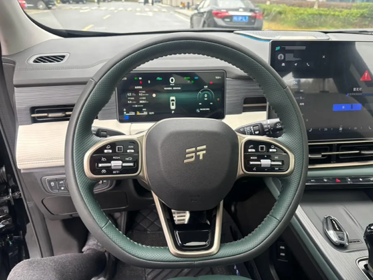 2023 Jetour Traveller 2.0T 254HP L4 7DCT,autocango,china used car exporter,china ev exporter,chinese used car exporter,chinese used ev exporter